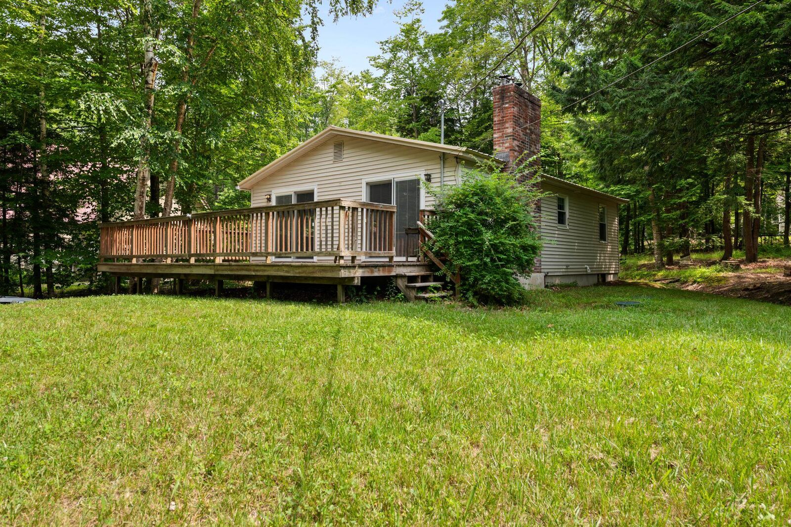 Property Photo:  78 Shore Drive N  NH 03222 
