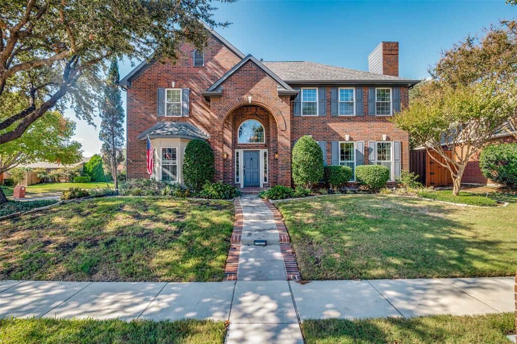 Property Photo: 7009 Sharps Drive TX 75025