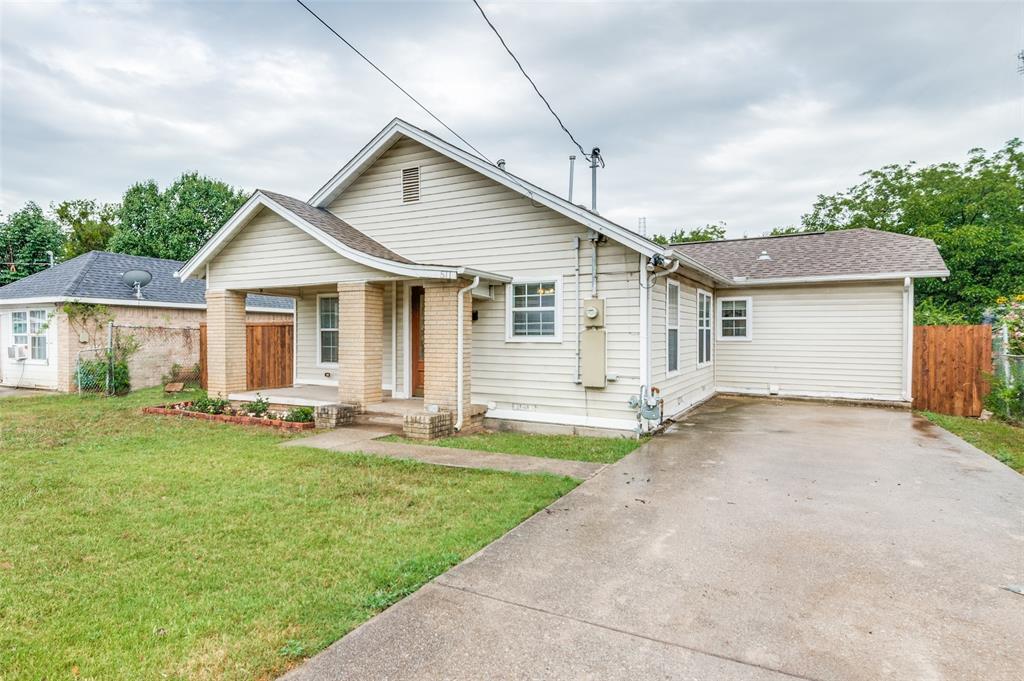 Property Photo: 511 Archer Avenue TX 75211