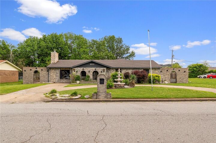Property Photo: 603 Thomas Boulevard AR 72762
