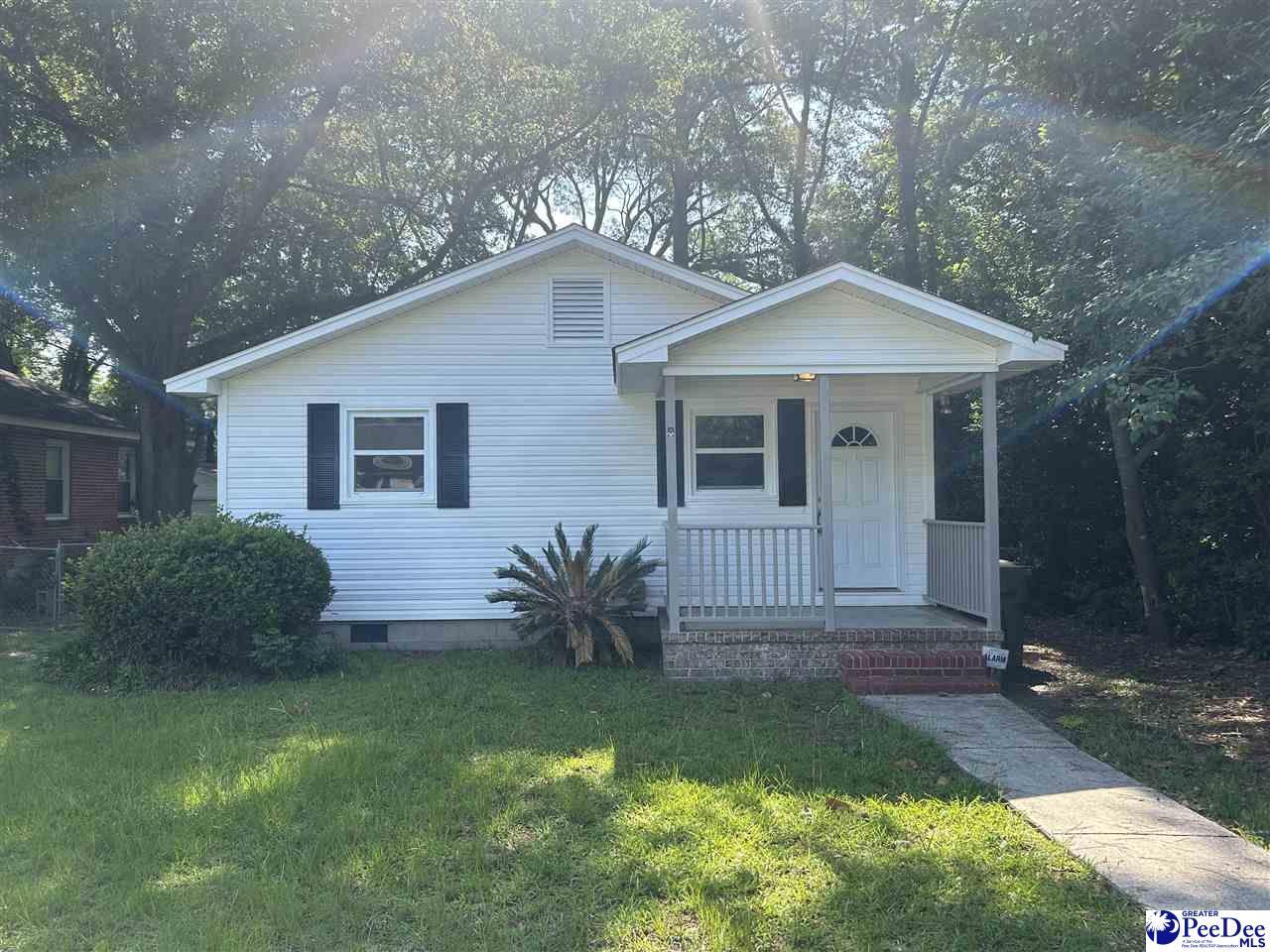 Property Photo: 818 Lynwood Drive SC 29501