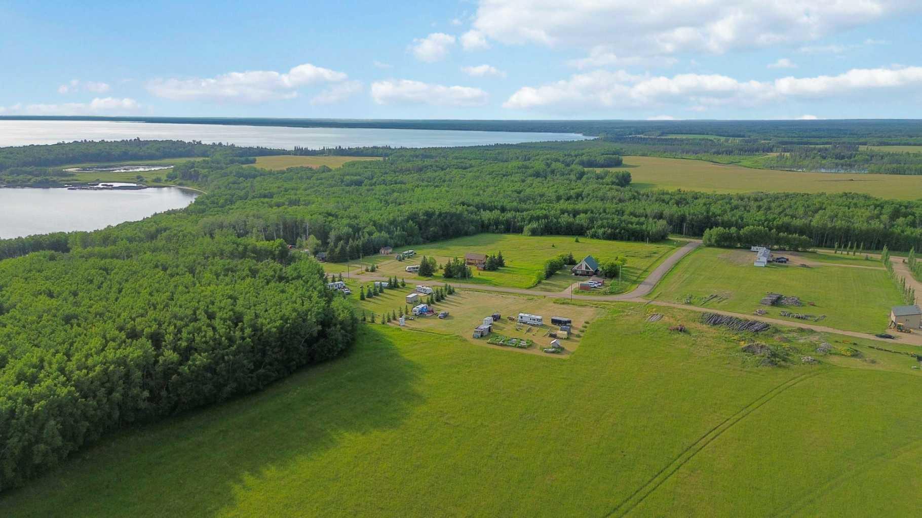 Property Photo:  14457 Twp Rd 683 165  AB T0A 2C0 