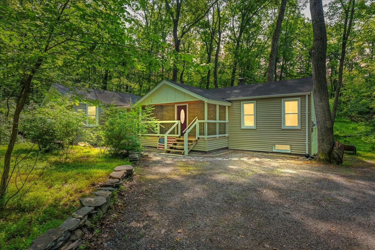 Property Photo: 212 R Own Road PA 18302