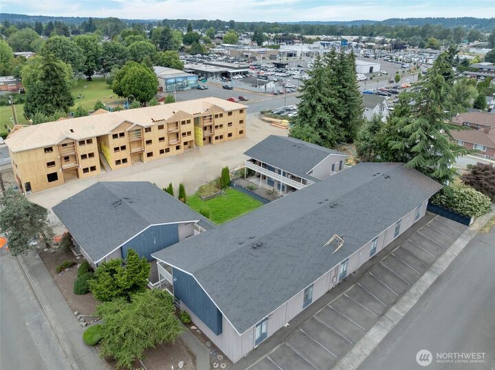 Property Photo: 219 5th Avenue NE WA 98372