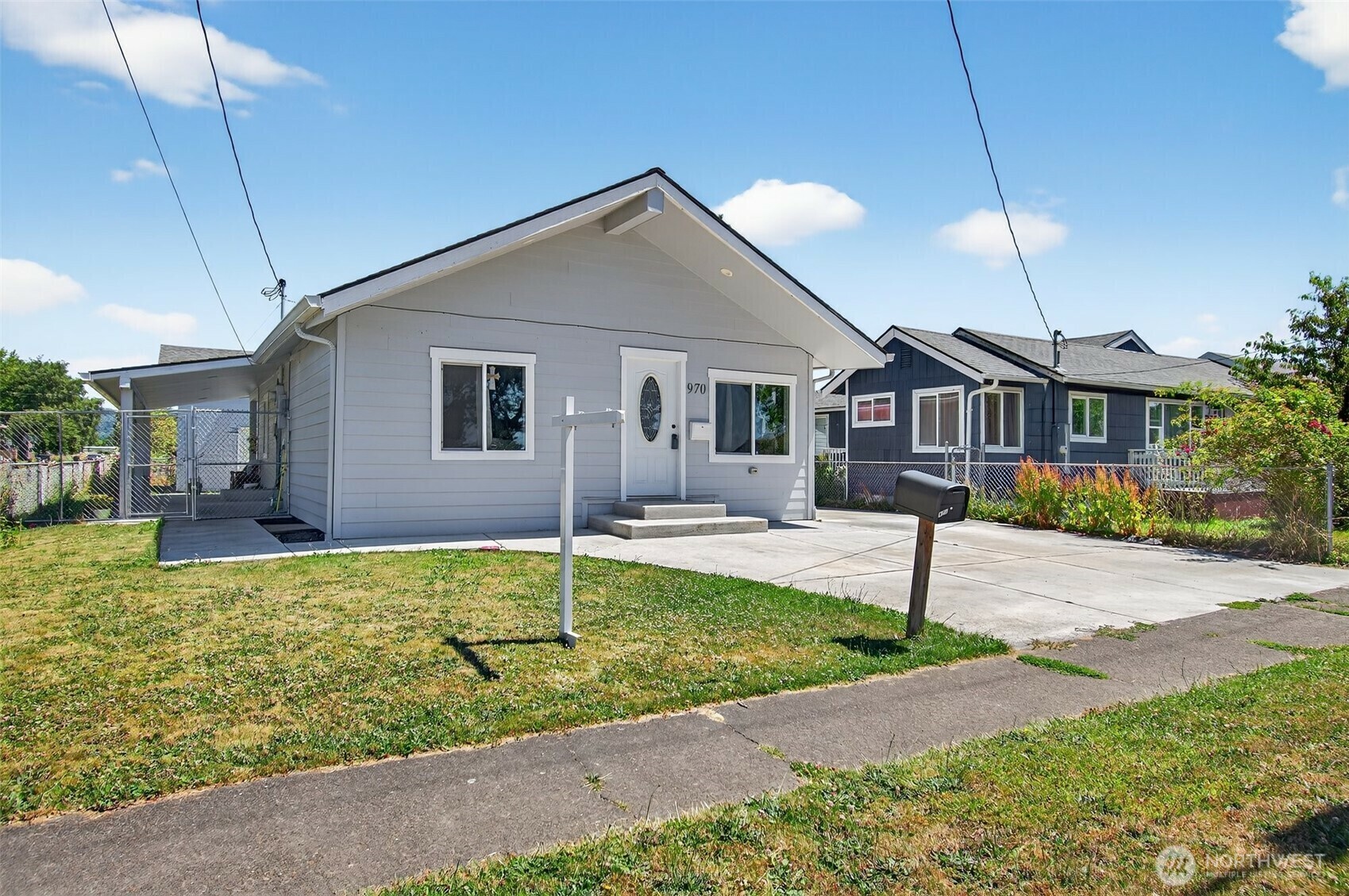 Property Photo: 970 9th Avenue WA 98632
