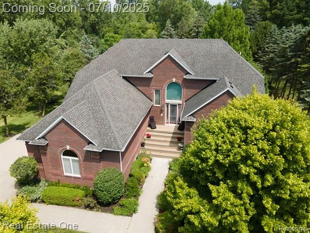 Property Photo:  6120 Evanswood Road  MI 48085 