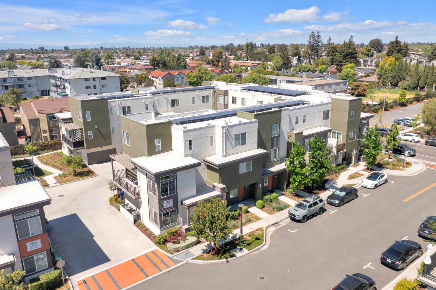 Property Photo: 29255 Hub Court CA 94544