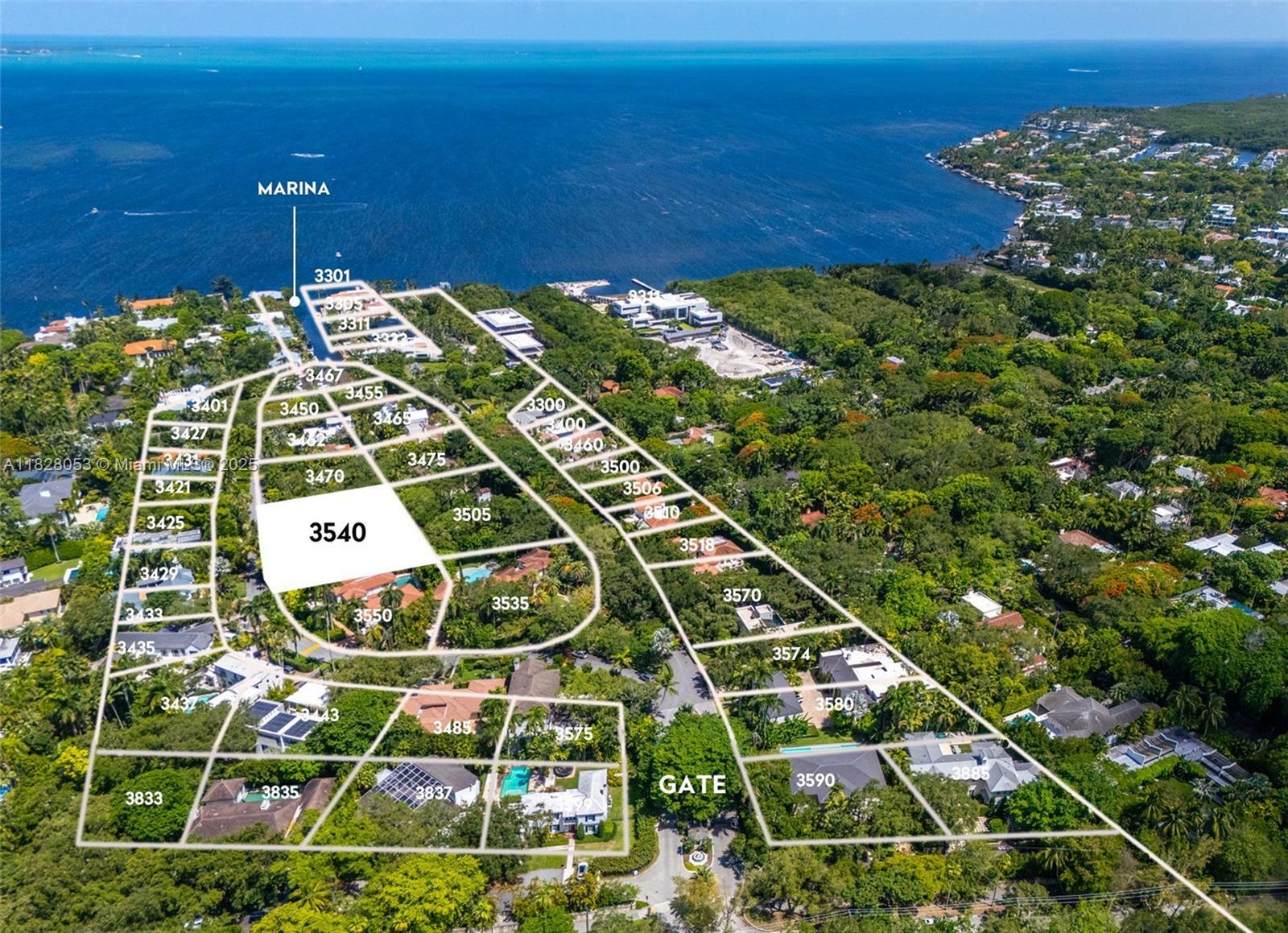 Property Photo:  3540 N Moorings Way  FL 33133 