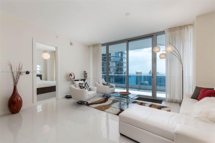Property Photo: 200 Biscayne Boulevard Way 4603 FL 33131