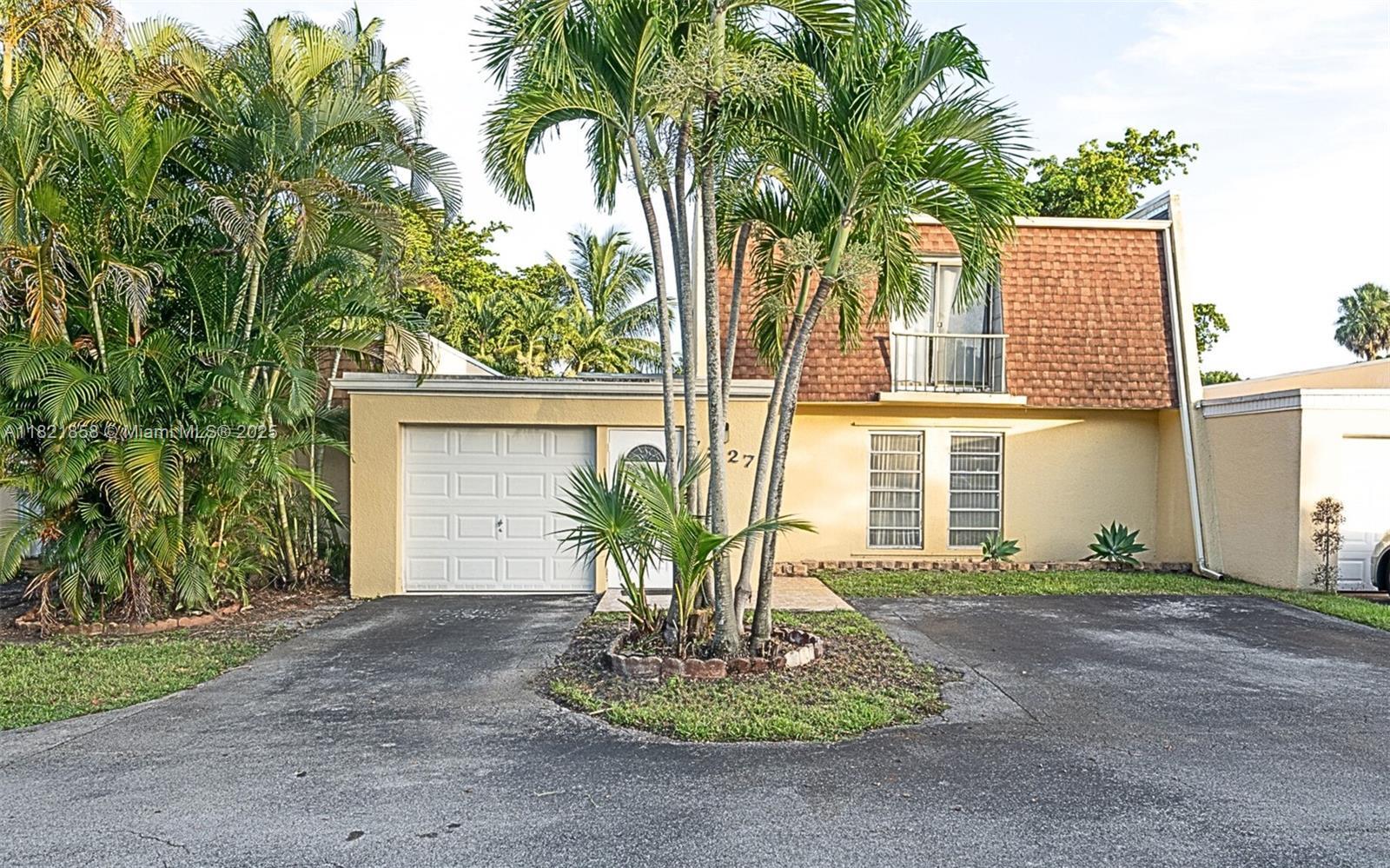 Property Photo: 7327 Pepper Pike Dr FL 33015