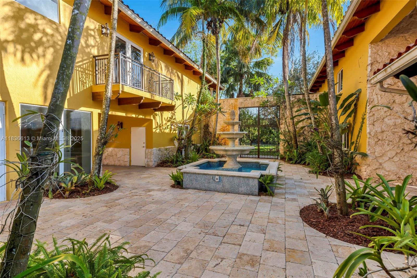 Property Photo: 5800 SW 178th Ave FL 33331