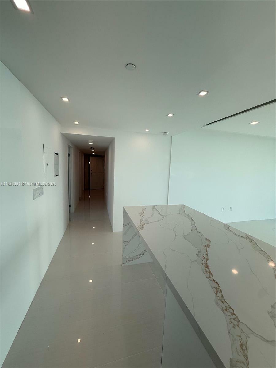 Property Photo: 800 Claughton Island Dr 2405 FL 33131