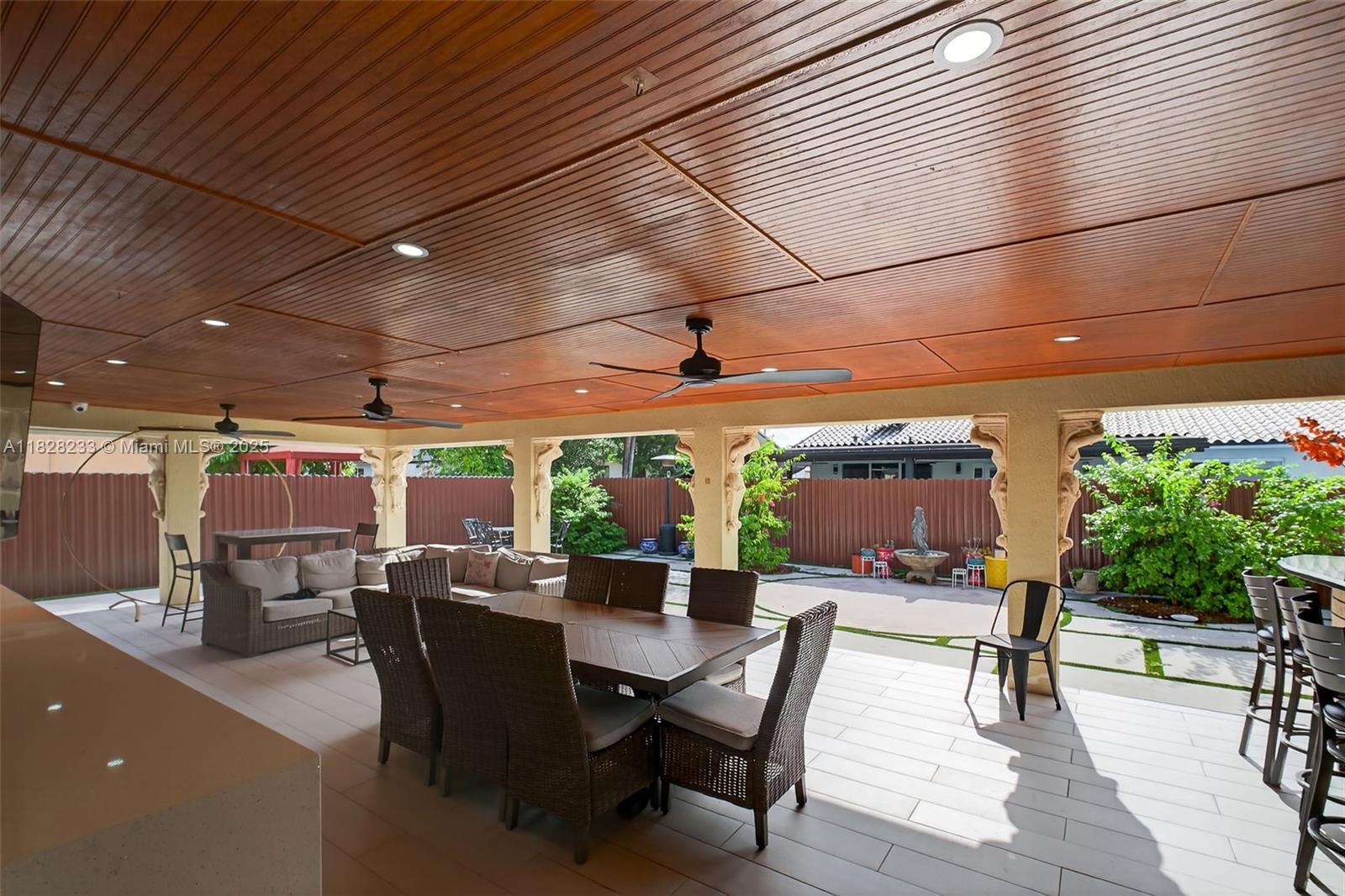 Property Photo: 2431 SW 127th Ave 2431 FL 33175