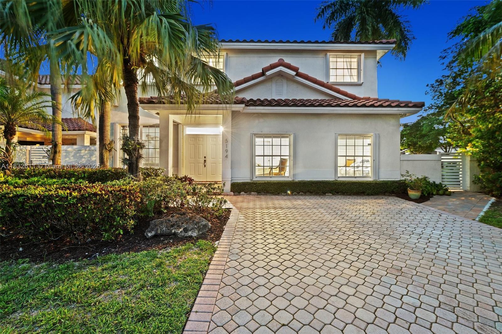 Property Photo: 5194 NW 106th Ave FL 33178