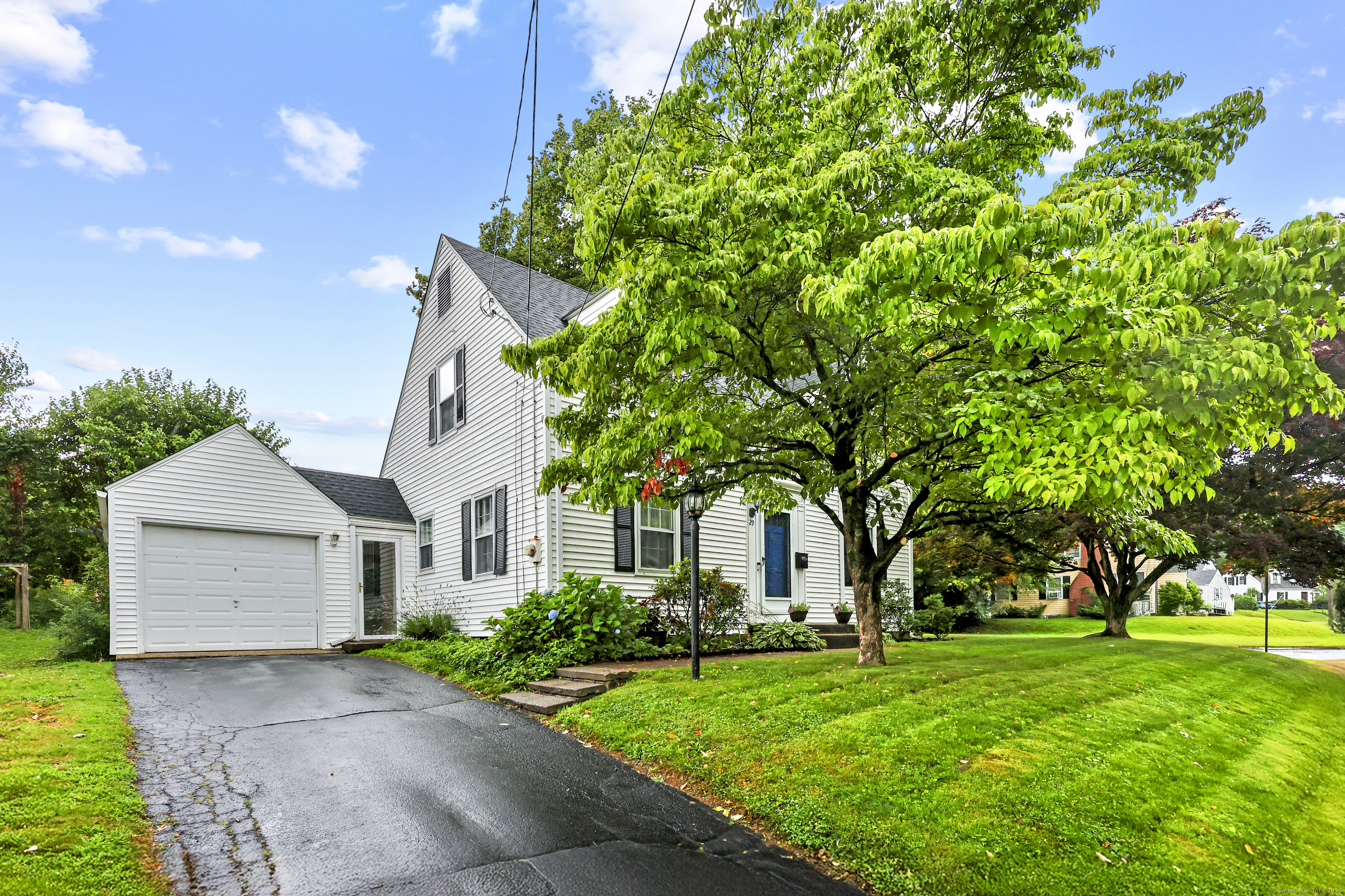 Property Photo: 29 Boswell Road CT 06107