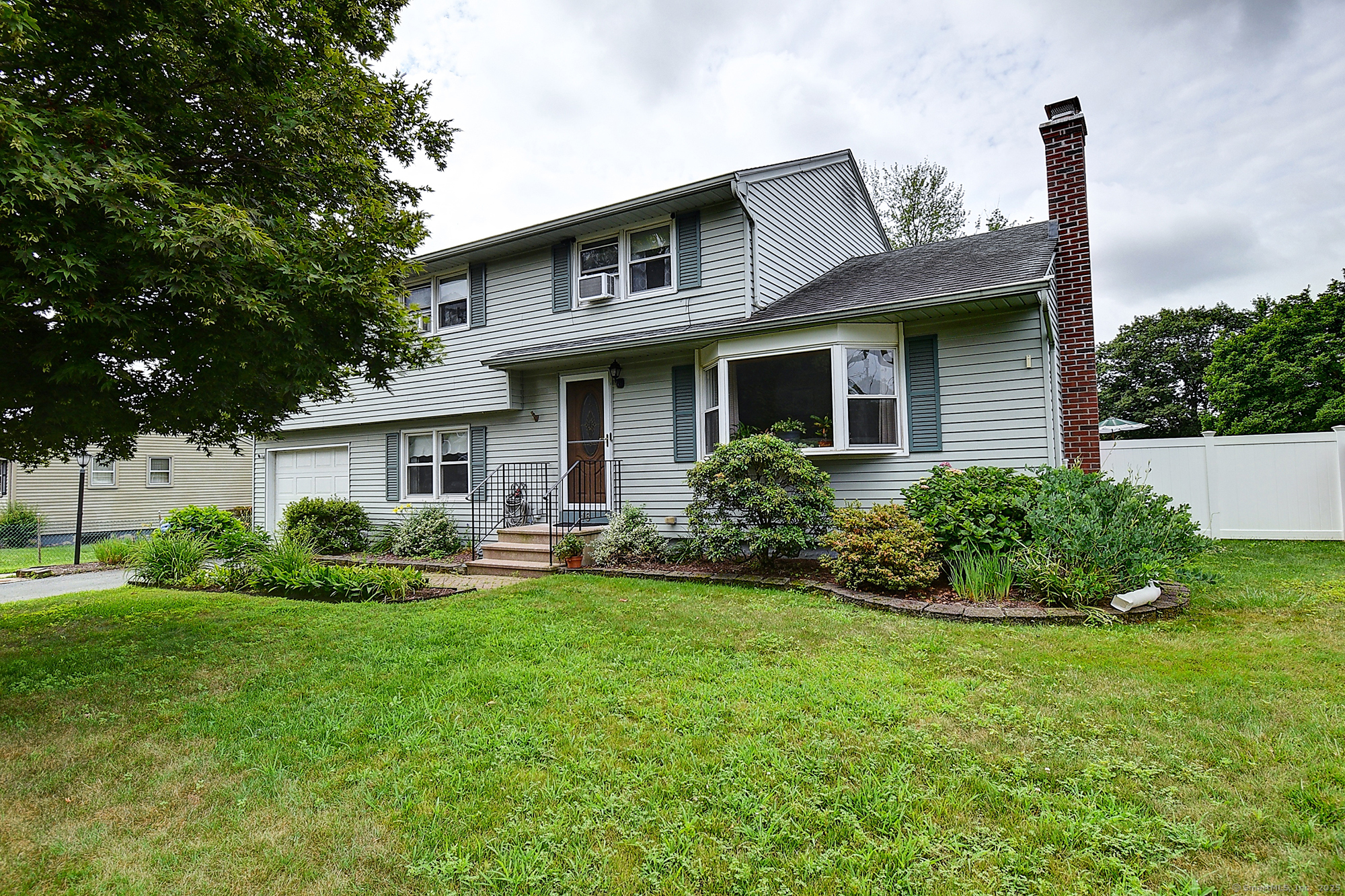 16 Kenwood Road  Meriden CT 06450 photo