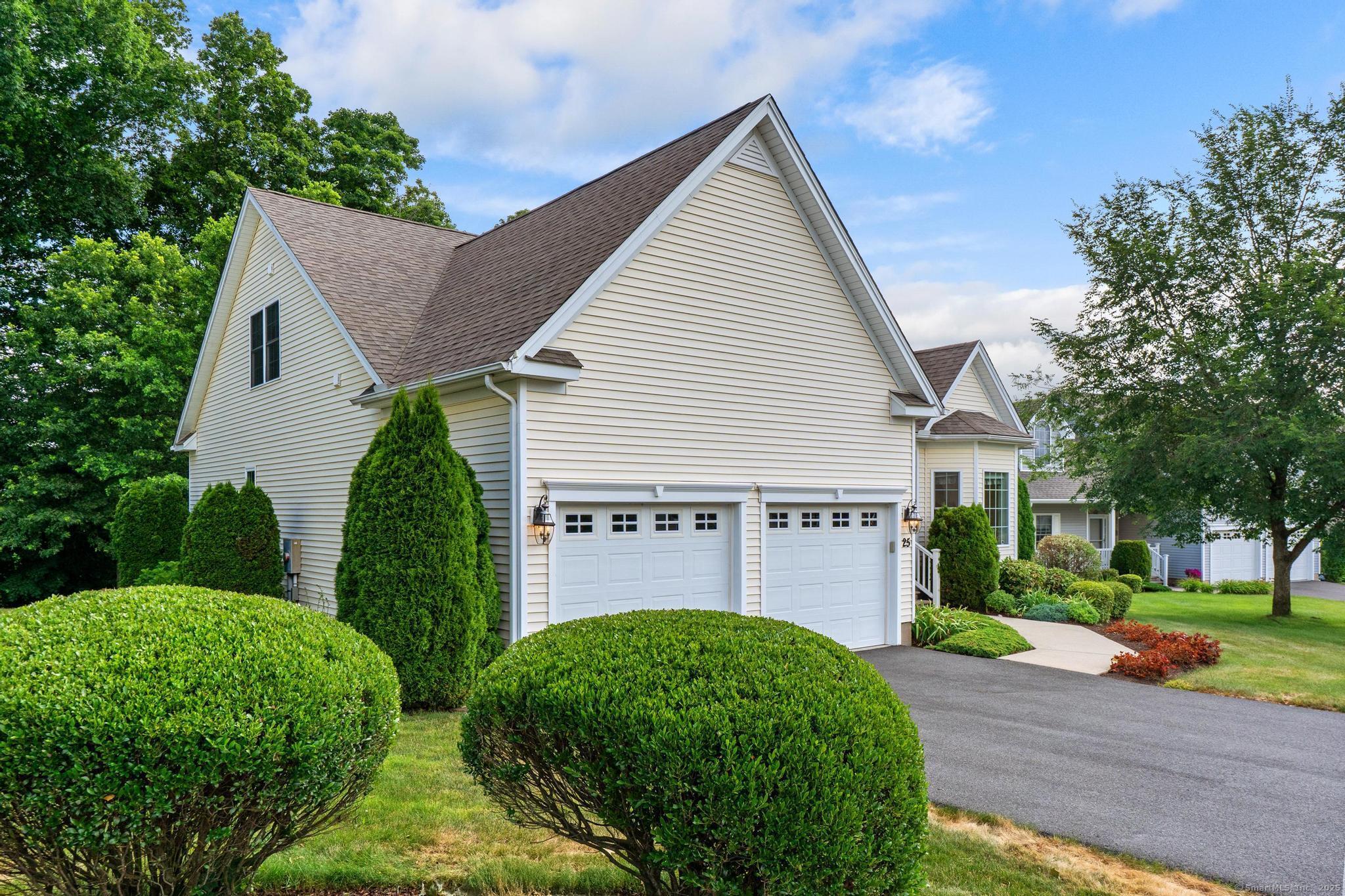 Property Photo: 25 Quarry Lane 25 CT 06037