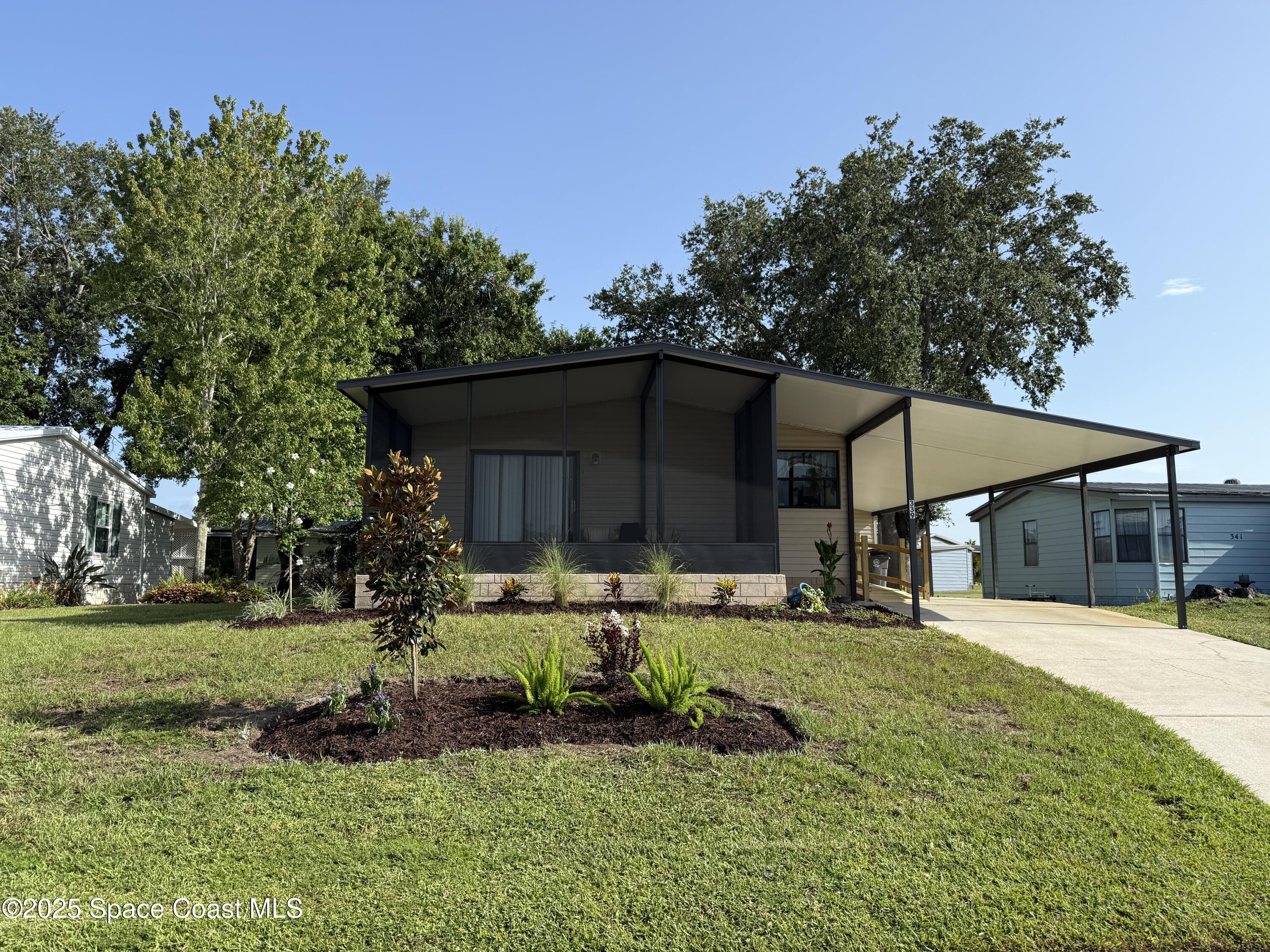 Property Photo: 339 San Roberto Drive FL 32780
