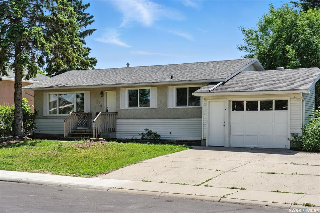 Photo de la propriété: 229 Carleton Drive SK S7H 3P1