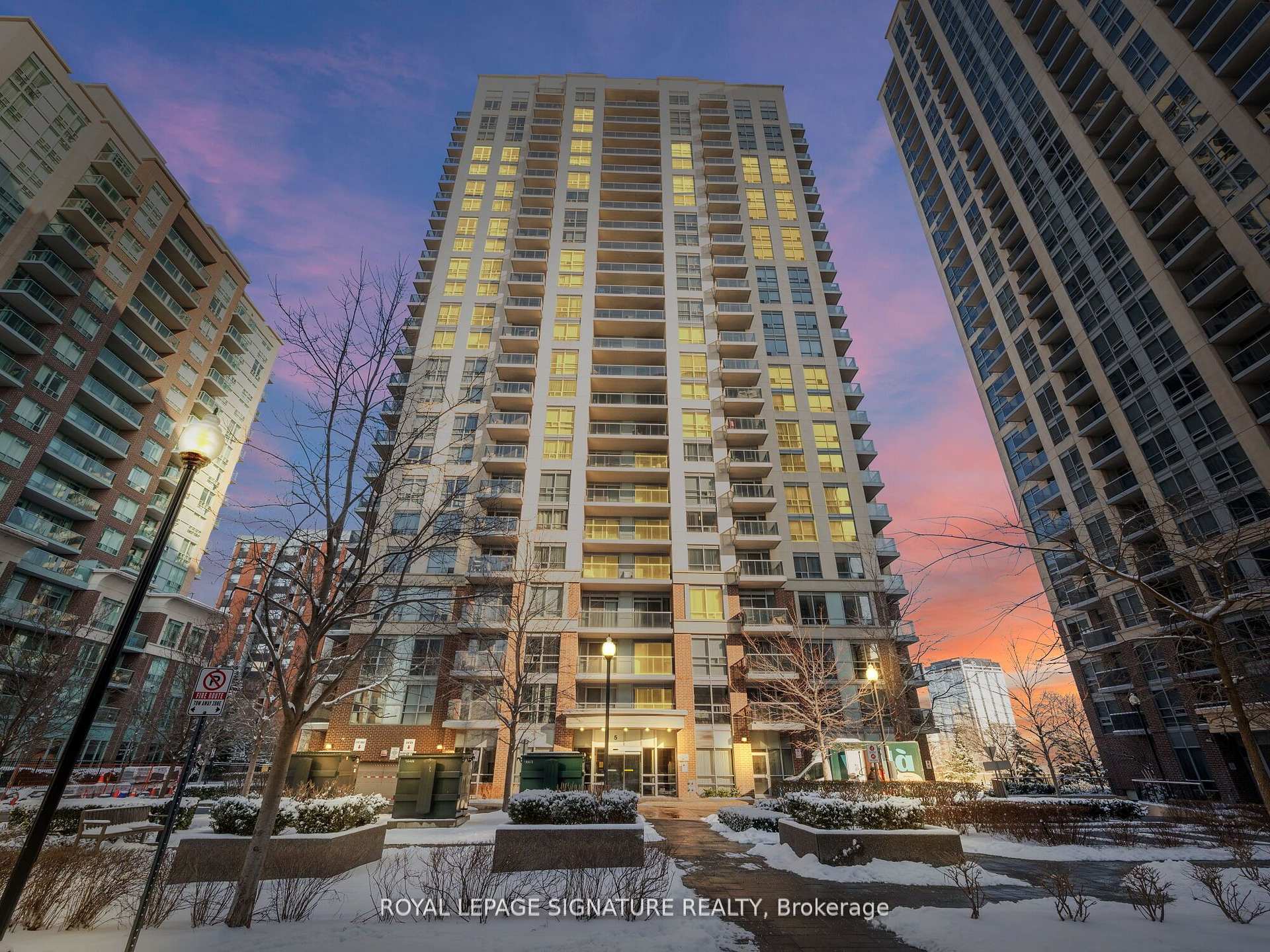 Property Photo: 5 Michael Power Place 901 ON M9A 0A3