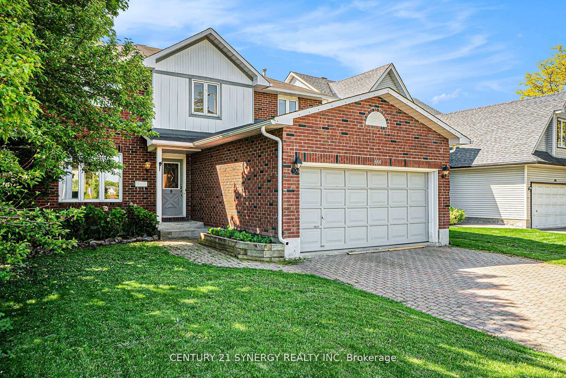 Property Photo:  666 Mathieu Way  ON K4A 2R4 