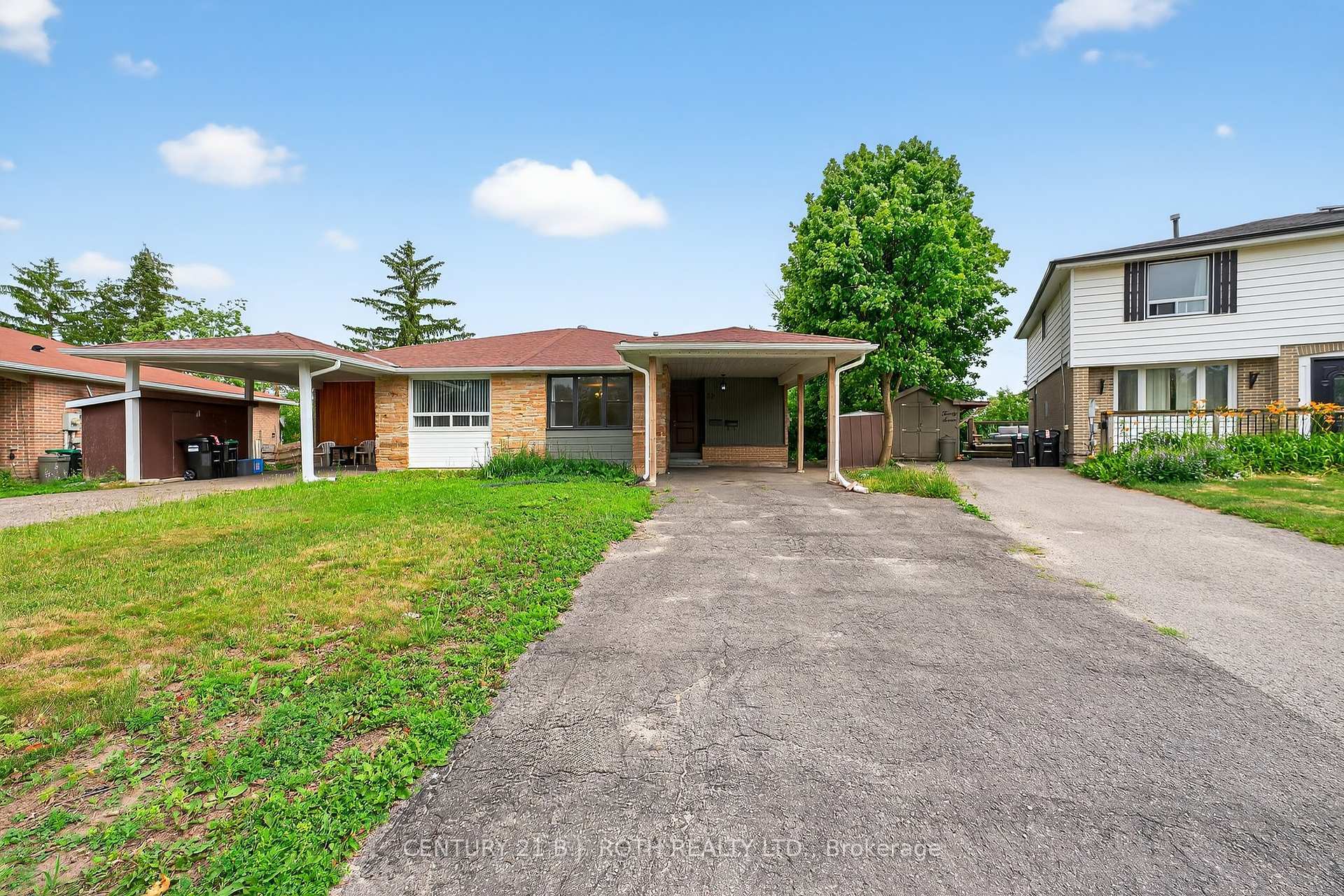 Property Photo:  29 Daphne Crescent  ON L4M 2Y7 