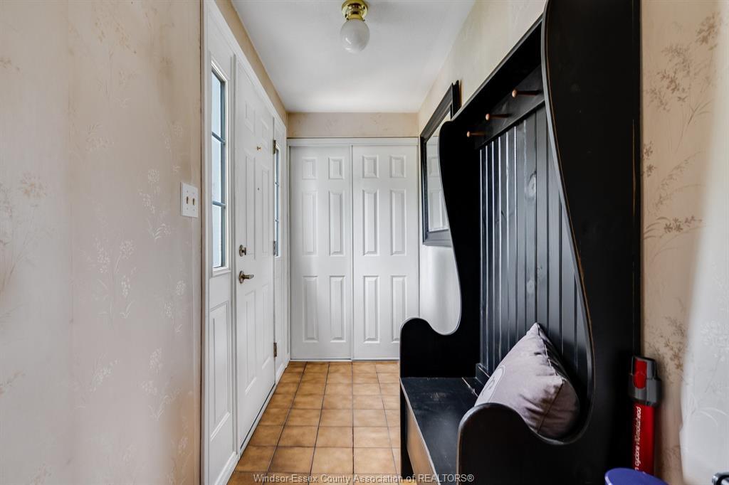 Property Photo: 178 Allen Court ON N9Y 2H9