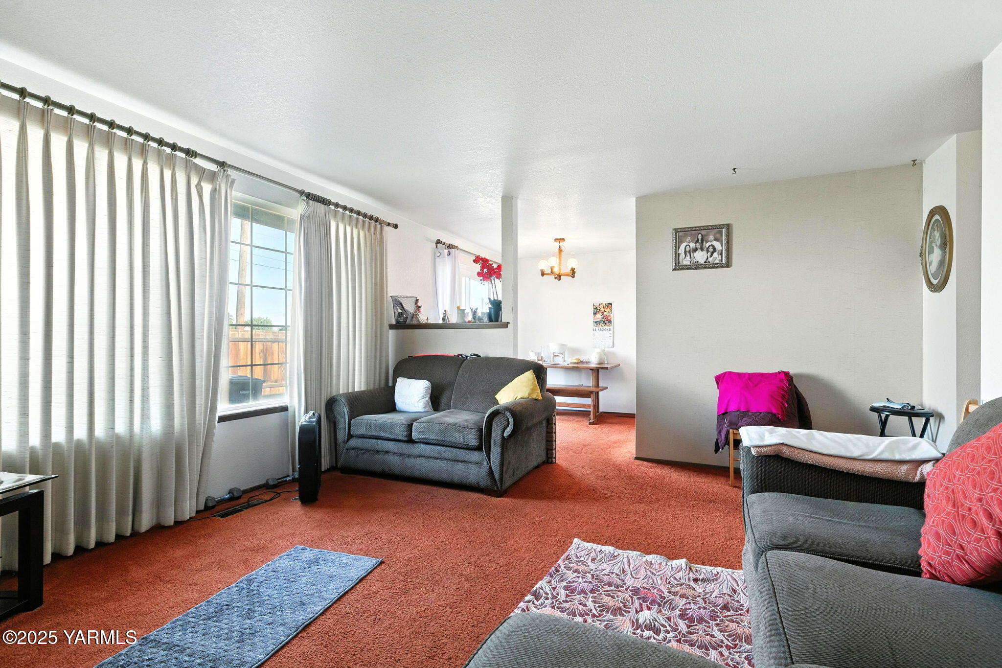 Property Photo:  1112 S 38th Ave A &Amp B  WA 98902 