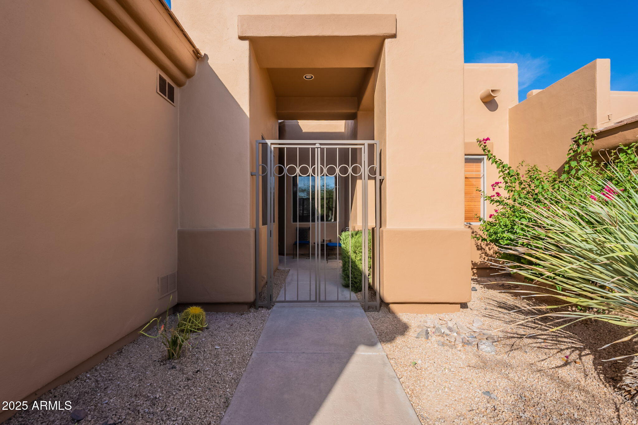 Property Photo: 9817 N Azure Court 8 AZ 85268