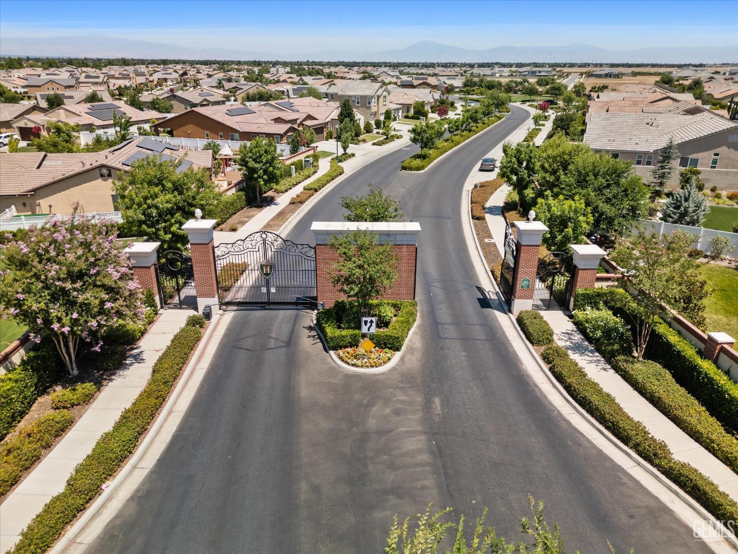 Property Photo: 14217 Pemberley Passage Avenue CA 93311