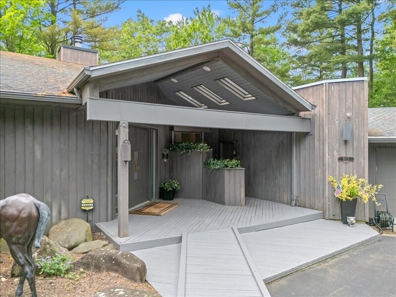 Property Photo: 823 Skylane NY 13760