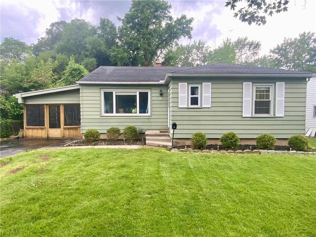 Property Photo: 35 Marilyn Parkway NY 14624