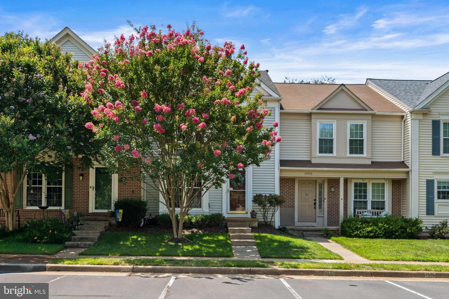 Property Photo:  20946 Tobacco Square  VA 20147 