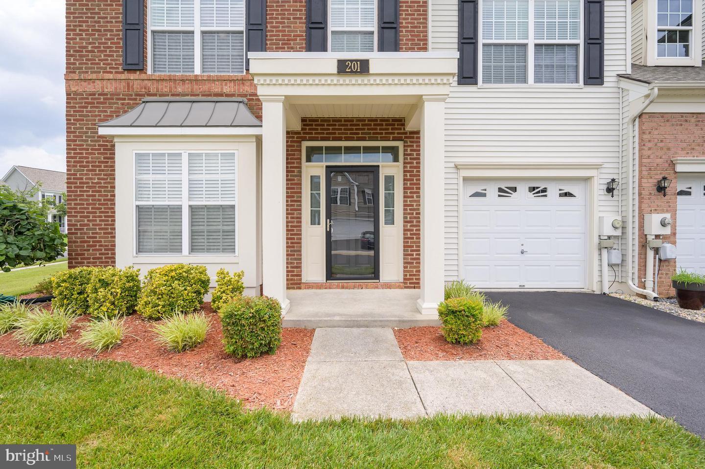 Property Photo: 201 Strathmore Way E WV 25403