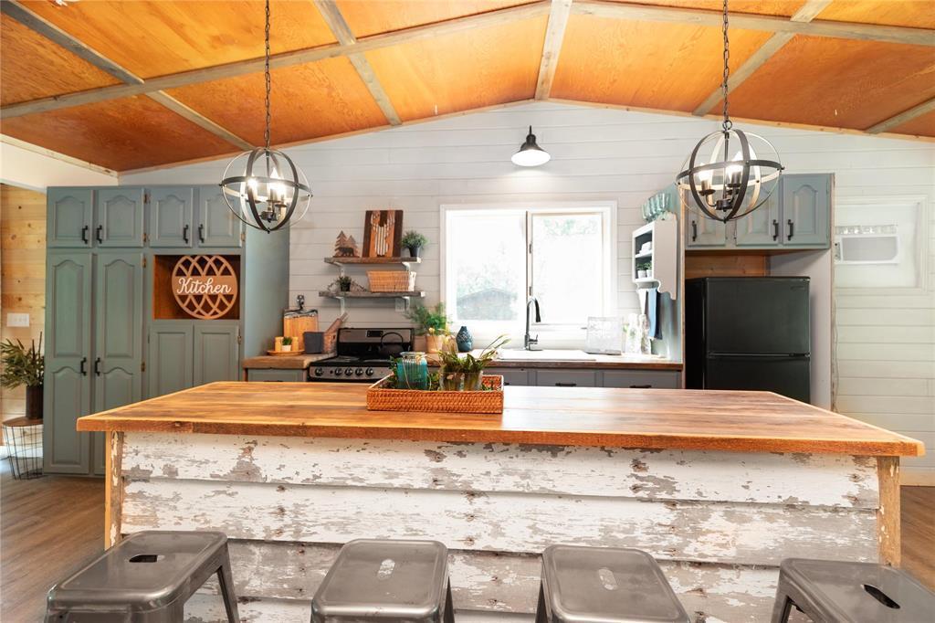 Property Photo: 139 Cable Bridge Road MB R0A 1P0