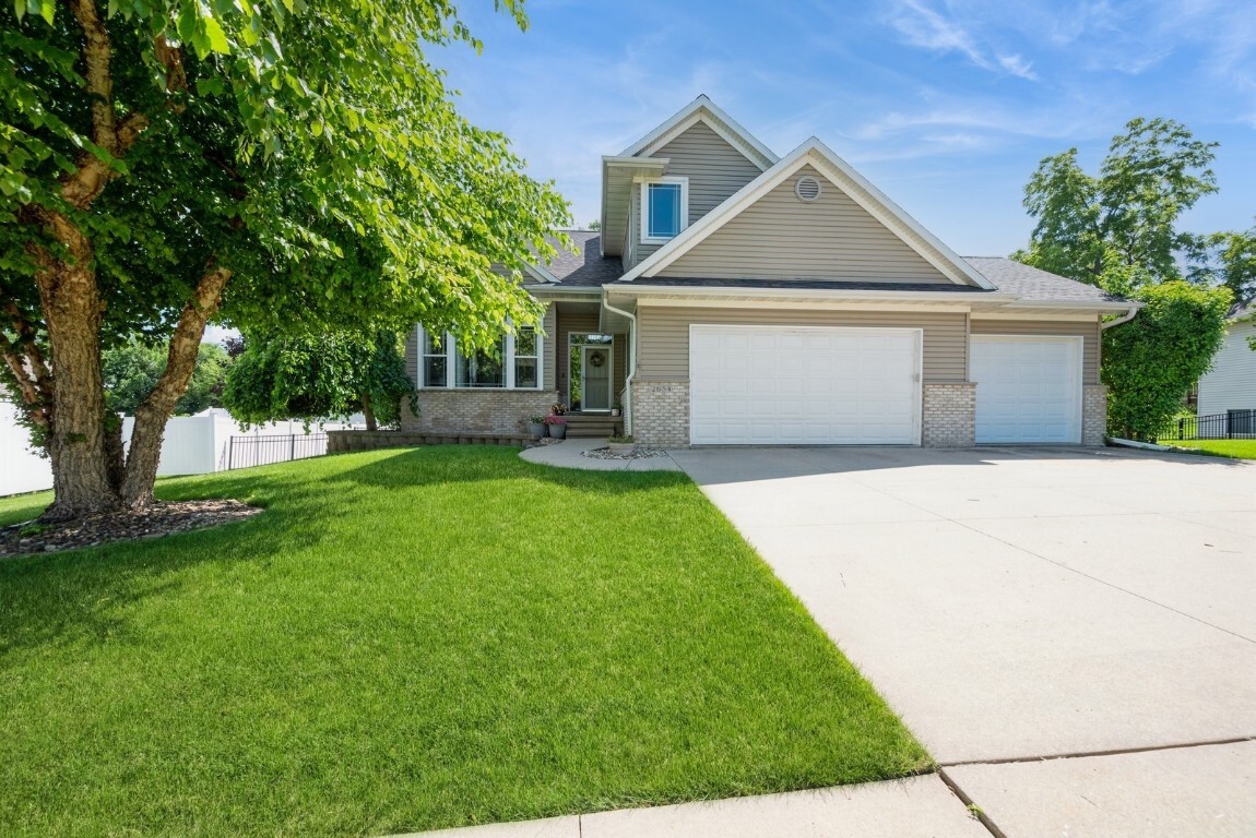 2654 Mulberry Court  Marion IA 52302 photo