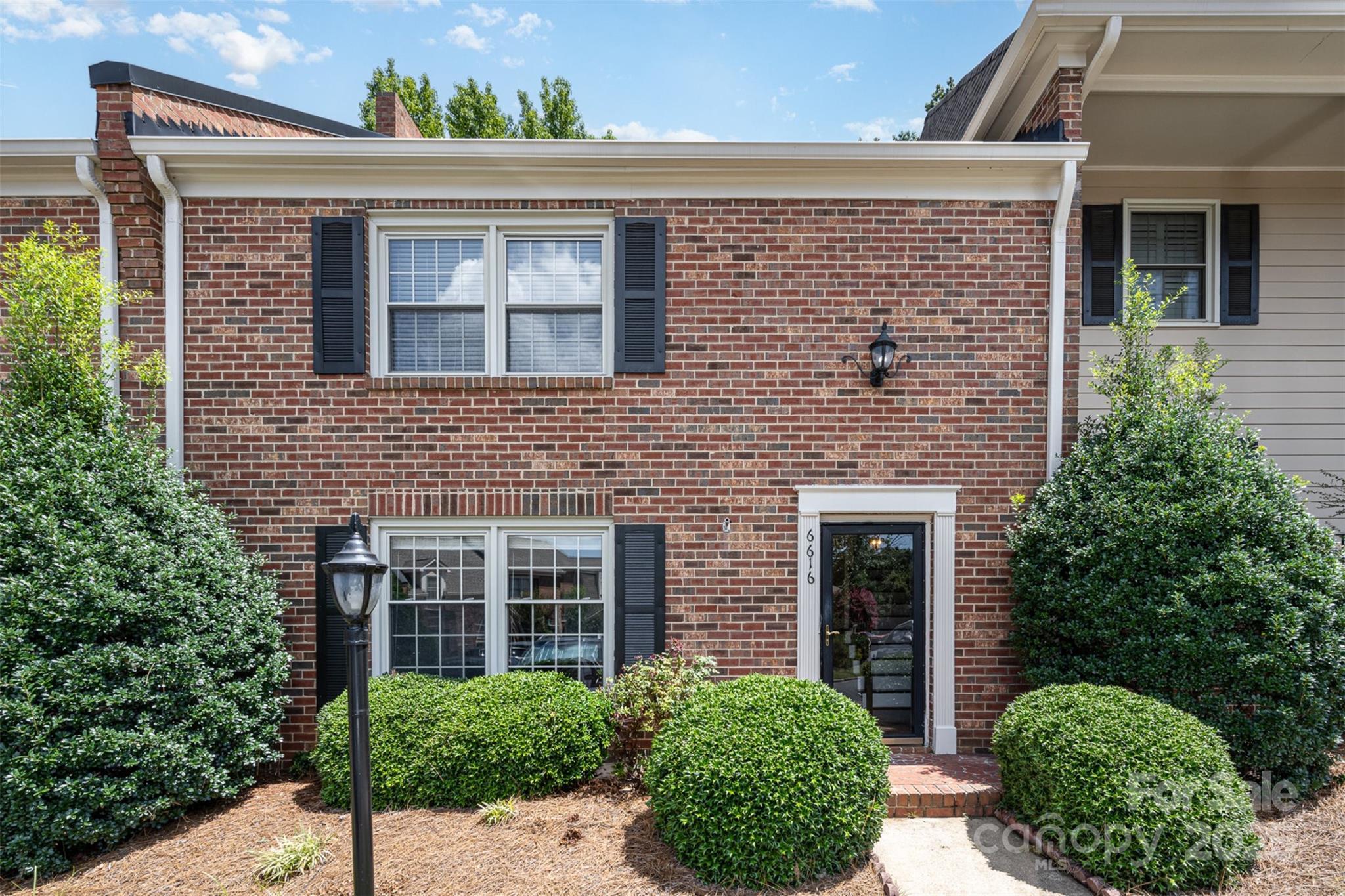 Property Photo: 6616 Bunker Hill Circle NC 28210