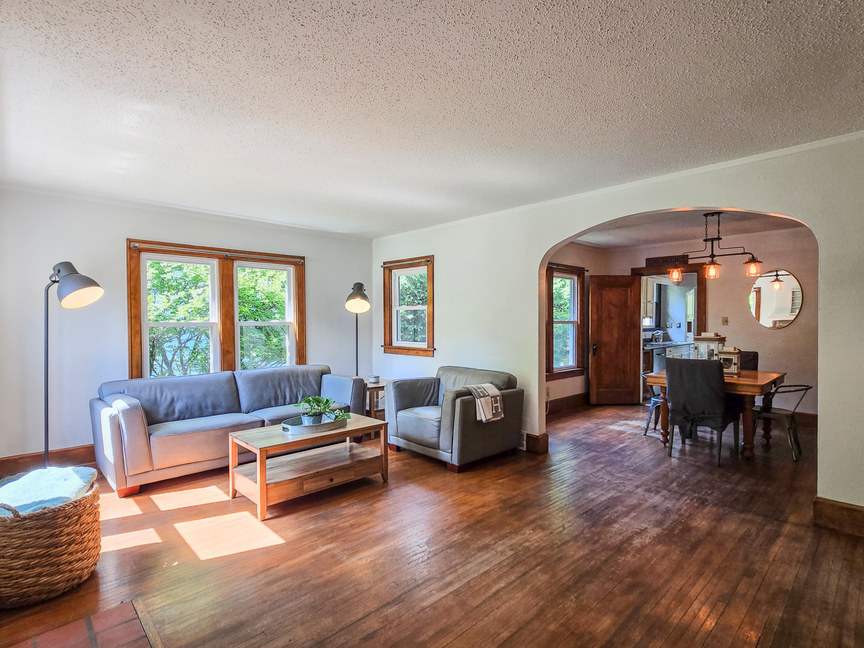 Property Photo: 1111 Curtiss Avenue IA 50010