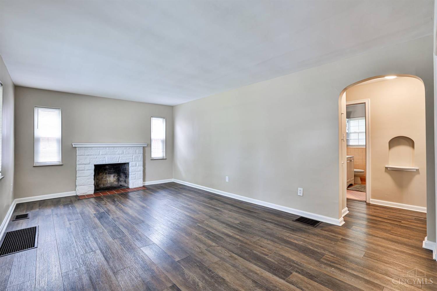 Property Photo: 306 Pershing Avenue OH 45215