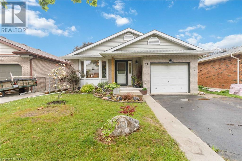 Property Photo:  79 Donly Drive South  ON N3Y 5H1 