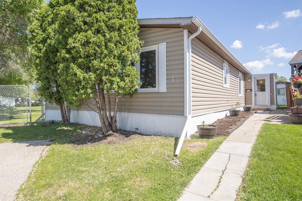 Photo de la propriété: 13 Sunburst Crescent MB R2N 1C5