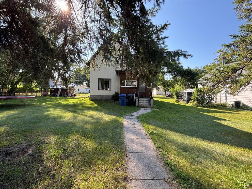 Photo de la propriété: 423 Clark Avenue MB R0K 1G0