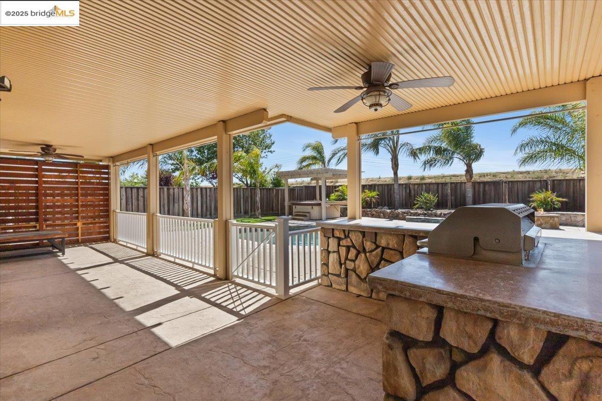 Property Photo: 1671 Sycamore Dr CA 94561