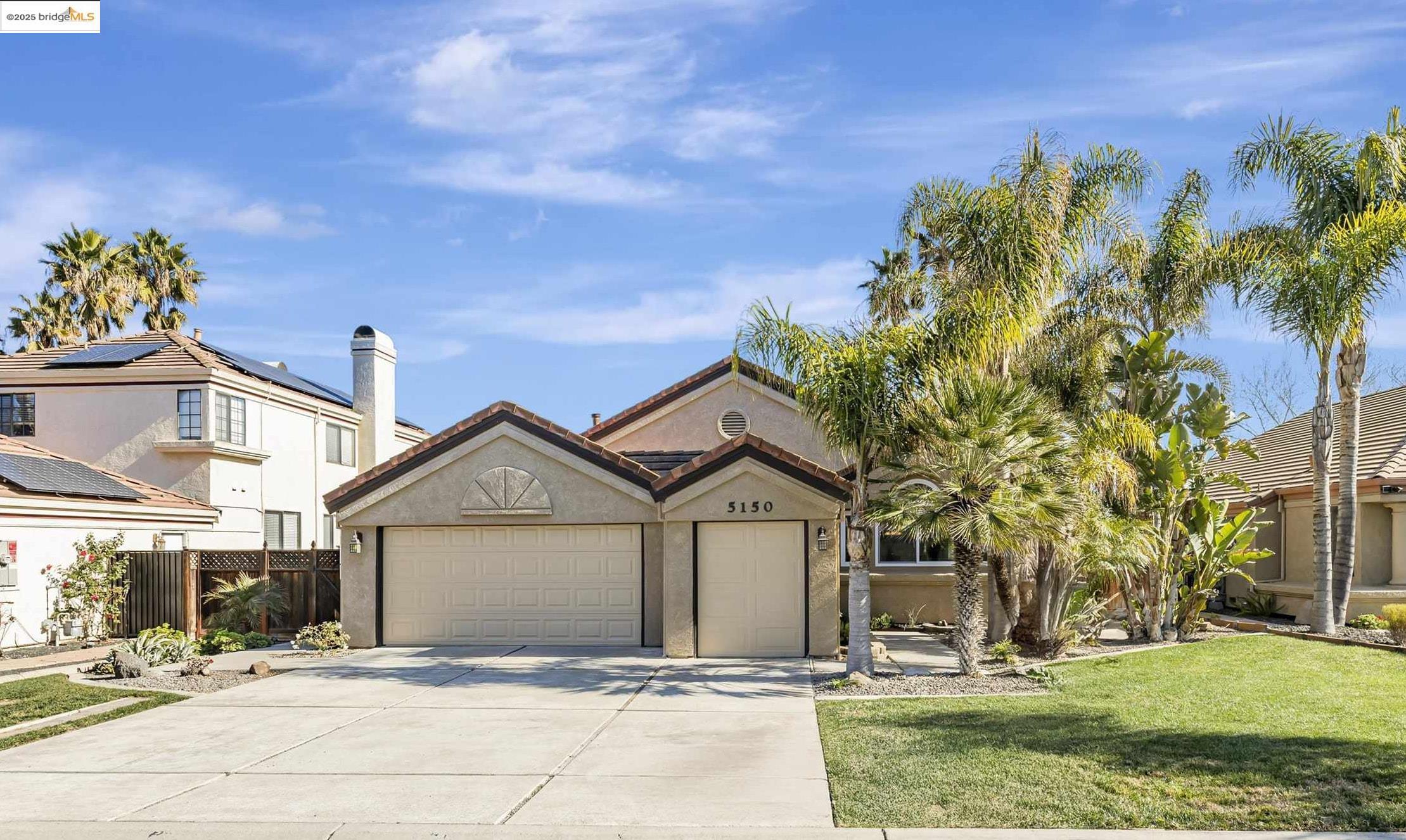 Property Photo: 5150 Edgeview Dr CA 94505