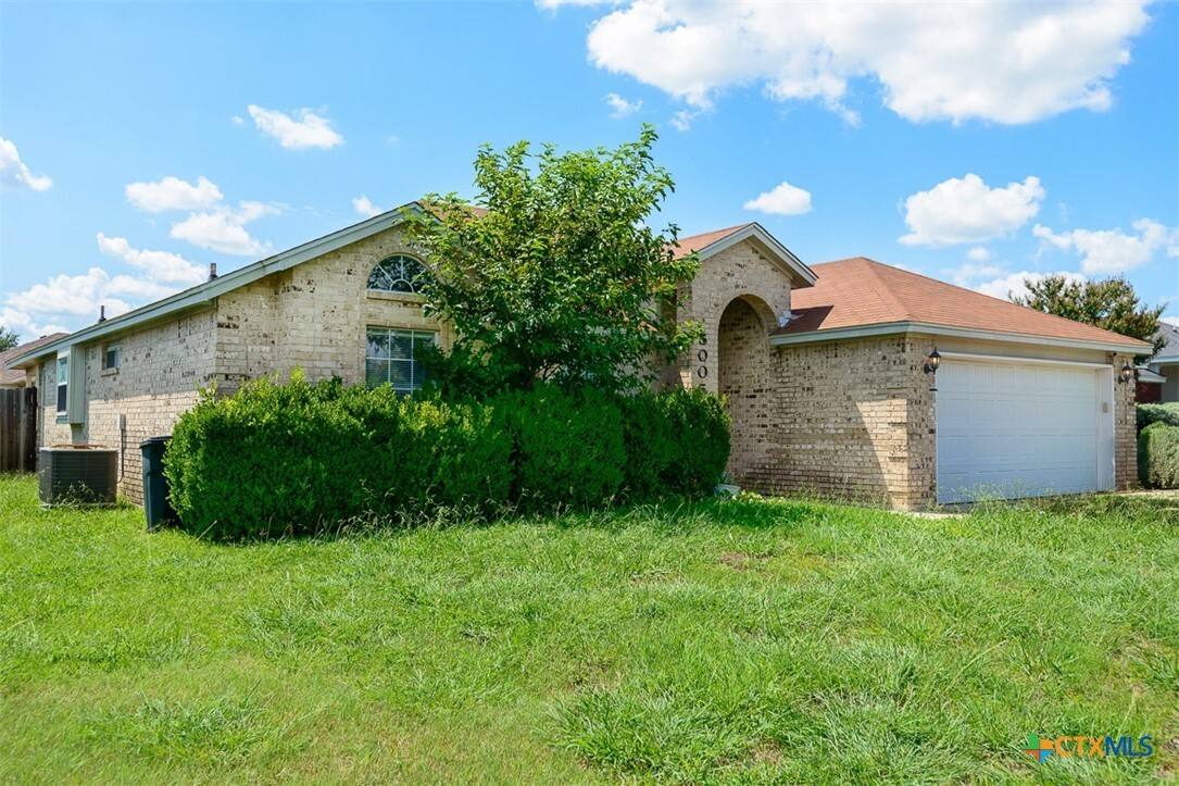 Property Photo: 5005 Topsey Drive TX 76542