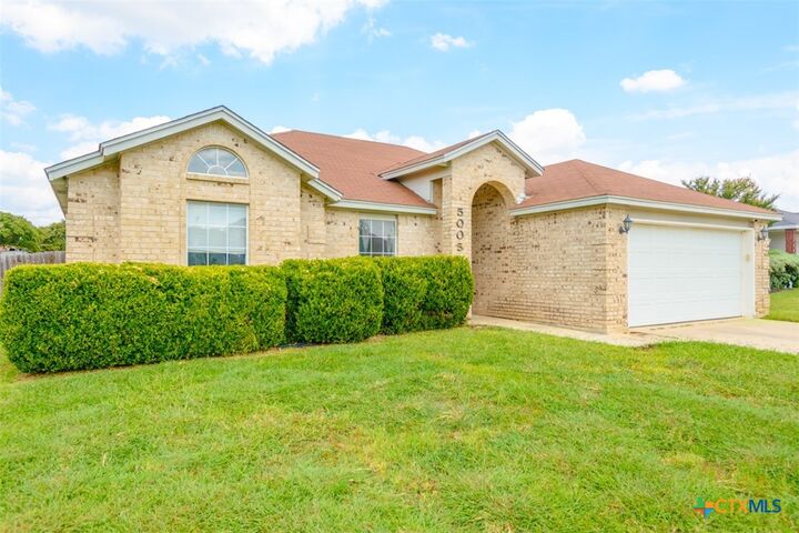 Property Photo: 5005 Topsey Drive TX 76542