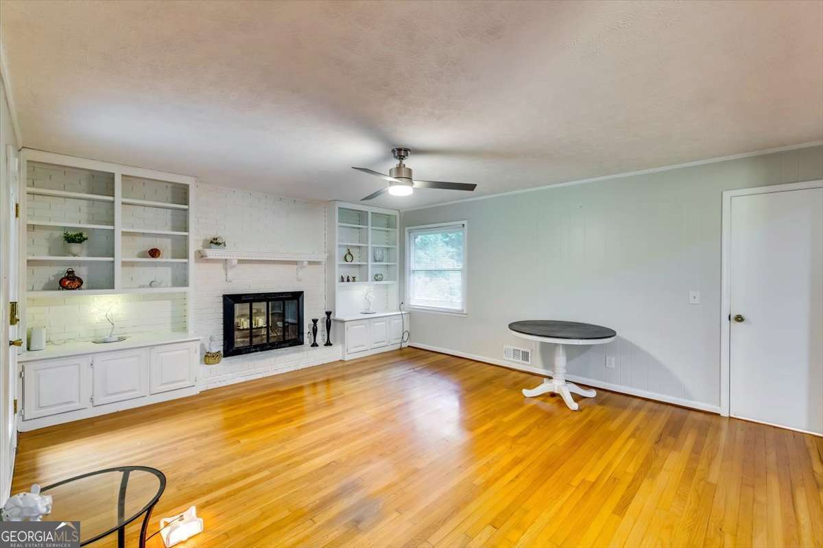 Property Photo: 1398 Branchwood Drive GA 30078