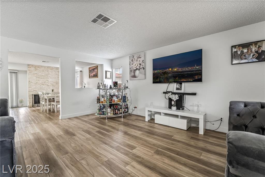 Property Photo:  2507 Albemarle Way  NV 89014 