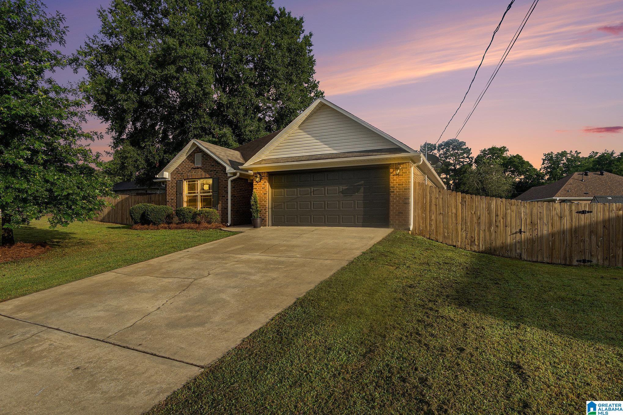 3427 Burke Meadow Circle  Fultondale AL 35068 photo