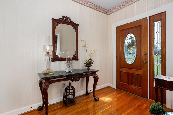 Property Photo:  724 Cedar Street  AL 35160 